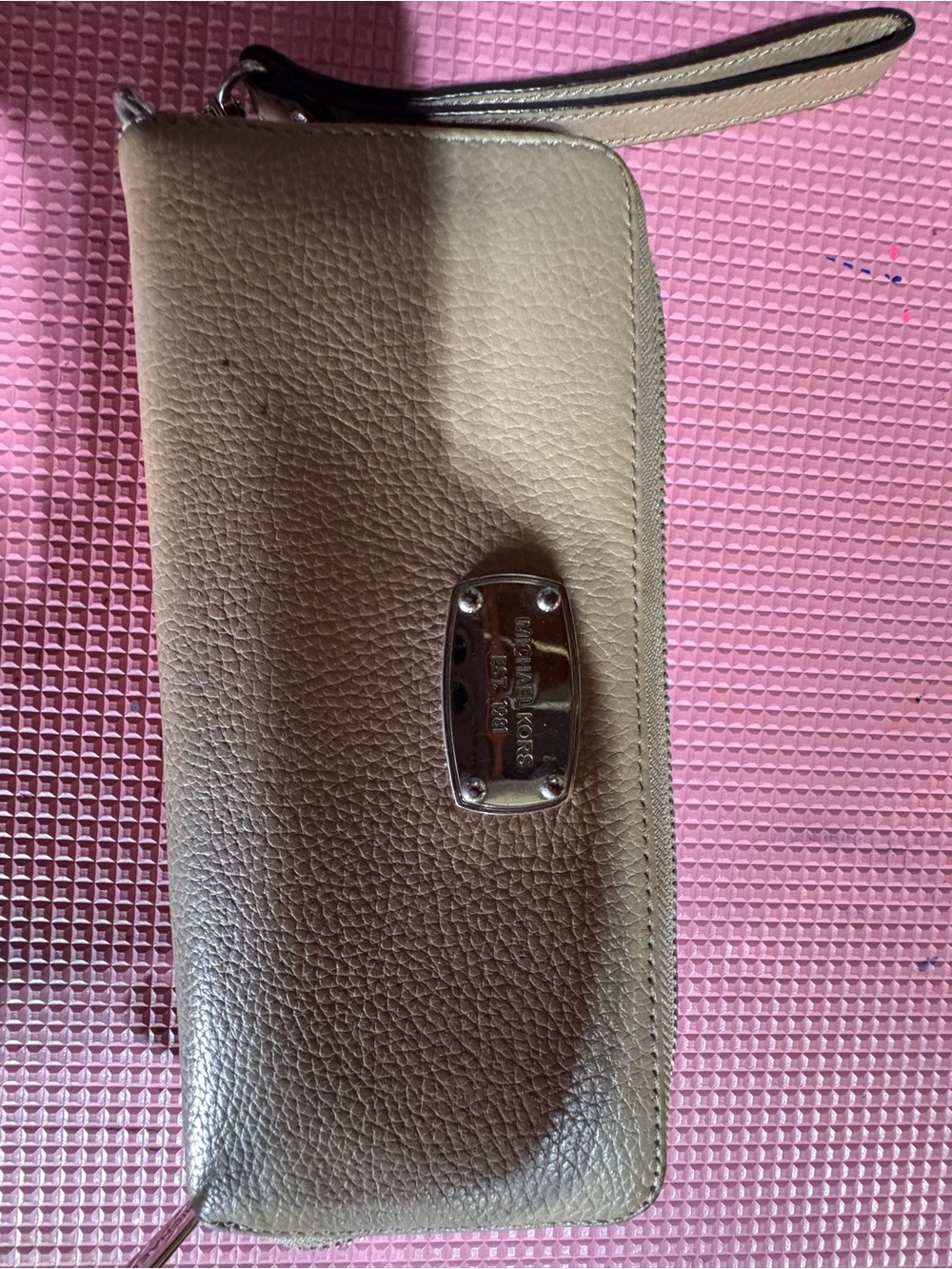 Micheal kors wallet